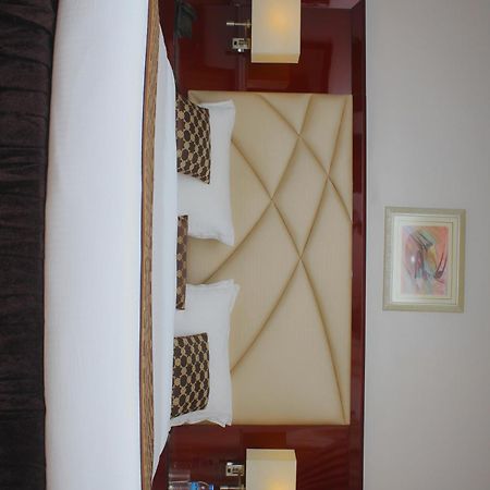 De Rembrandt Hotels And Suites Ikeja Luaran gambar